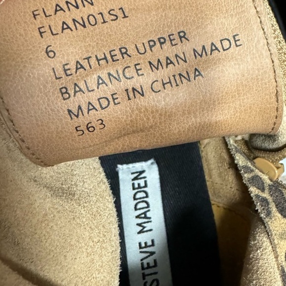 Boots - Picture 8 of 8